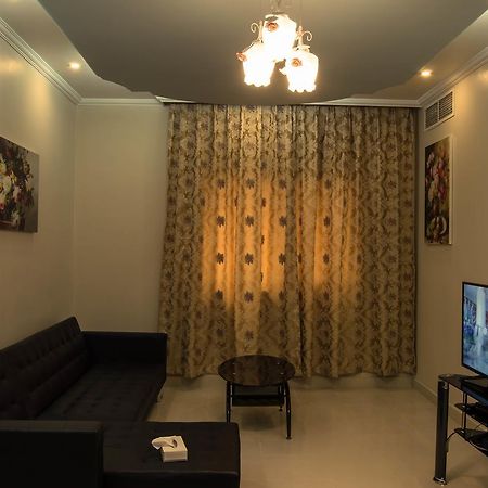 Wardah Hotel Apartments Sharjah Esterno foto