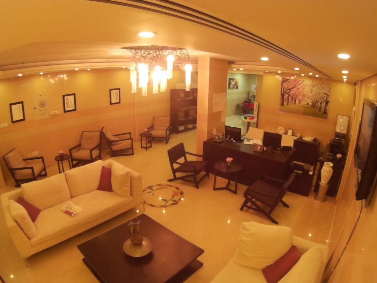 Wardah Hotel Apartments Sharjah Esterno foto
