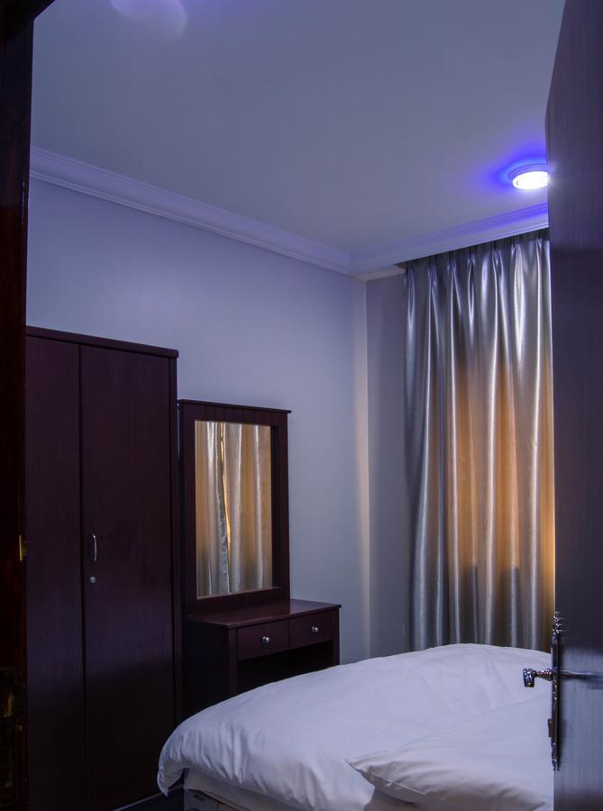 Wardah Hotel Apartments Sharjah Esterno foto