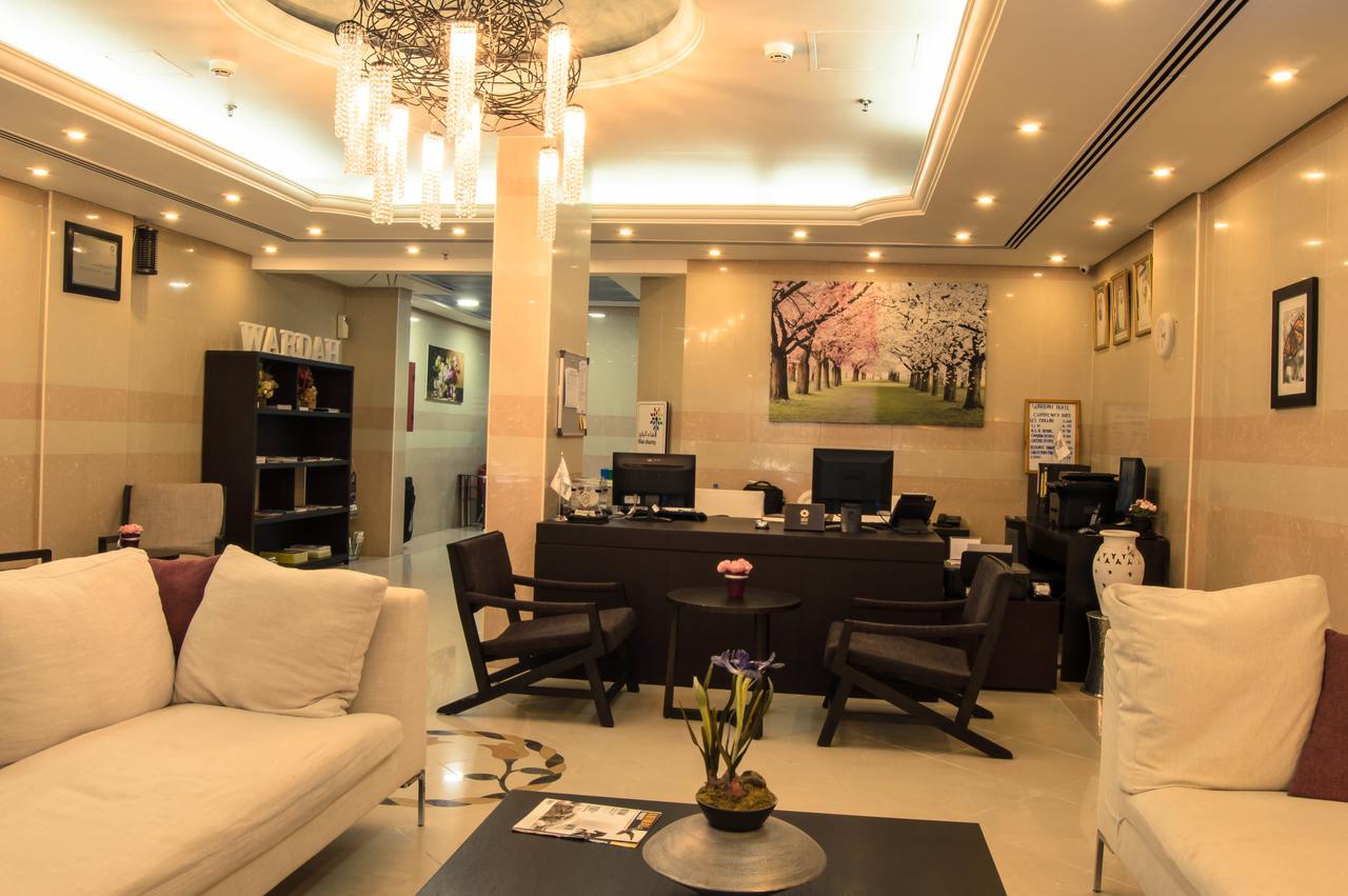 Wardah Hotel Apartments Sharjah Esterno foto