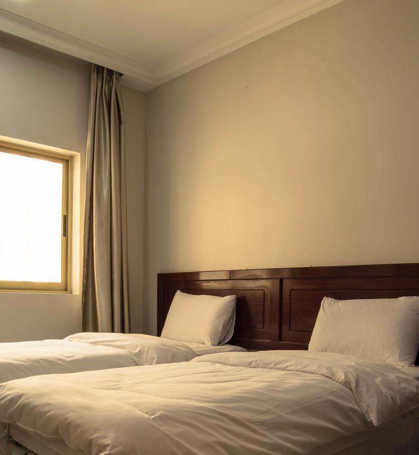 Wardah Hotel Apartments Sharjah Esterno foto